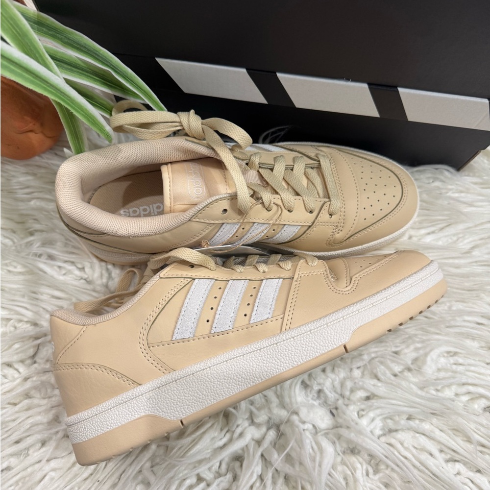 New🌿Women’s adidas Break Start Low - Bright Tan JP7516